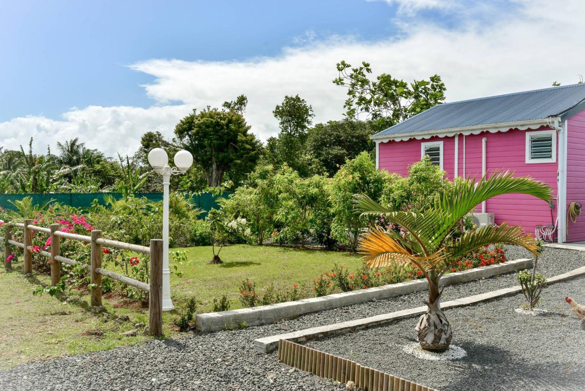 Les Jardins De Chantilly -Bungalows 4 Etoiles Avec Jardins Et Piscines Privees Baie Mahault Værelse billede